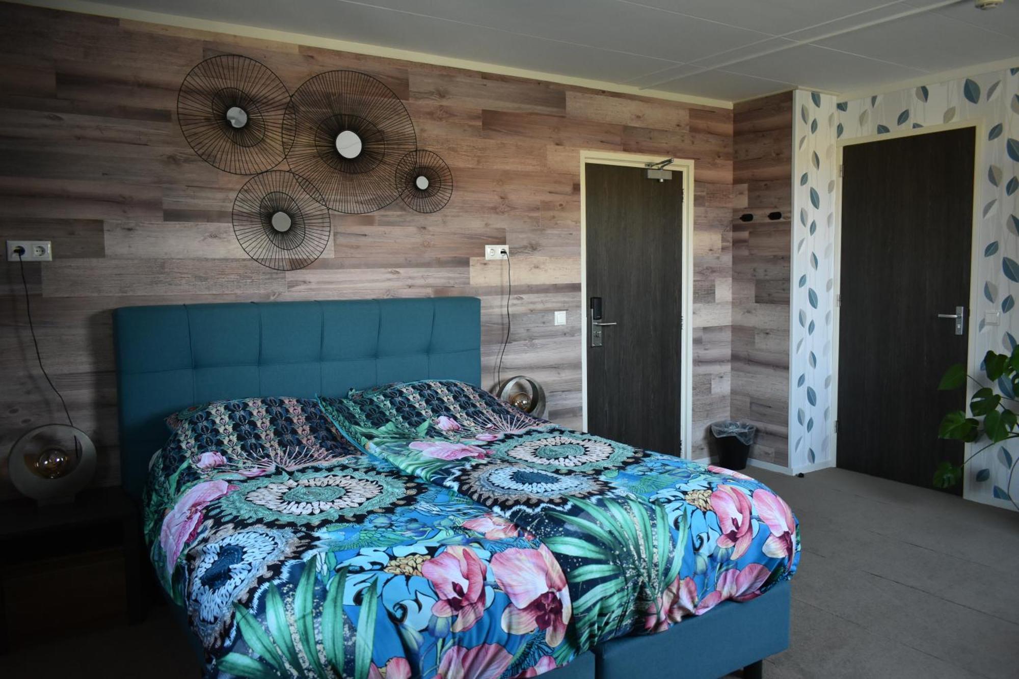 Hotel Dichtbijzee Oosterend  Екстериор снимка