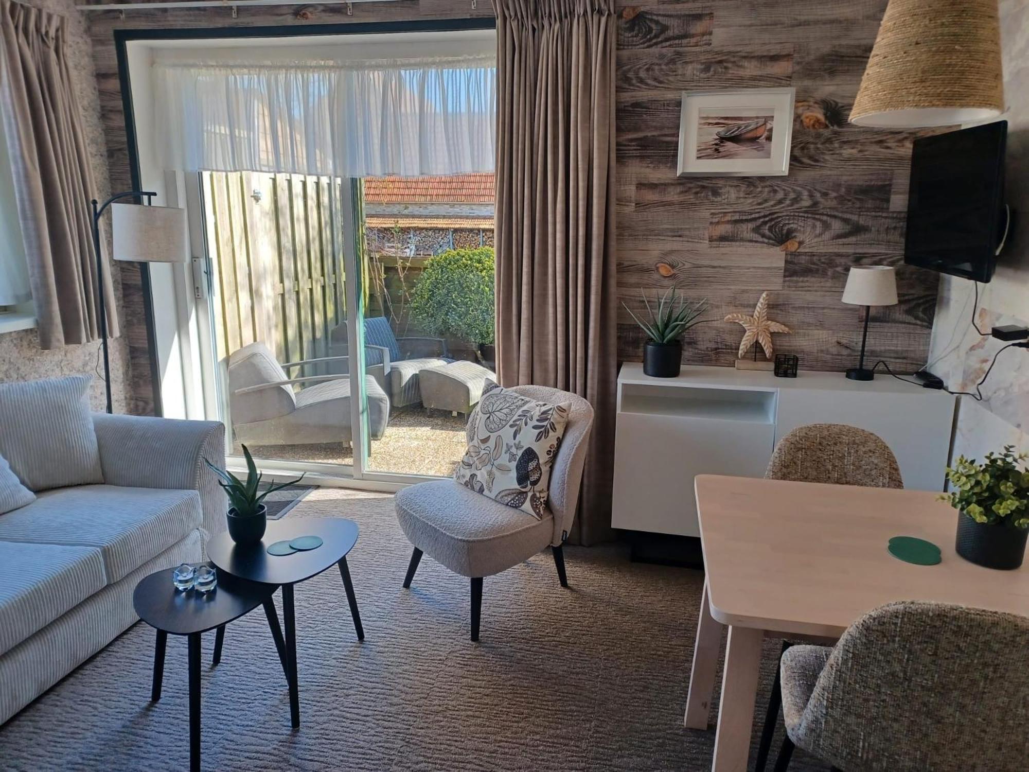Hotel Dichtbijzee Oosterend  Екстериор снимка