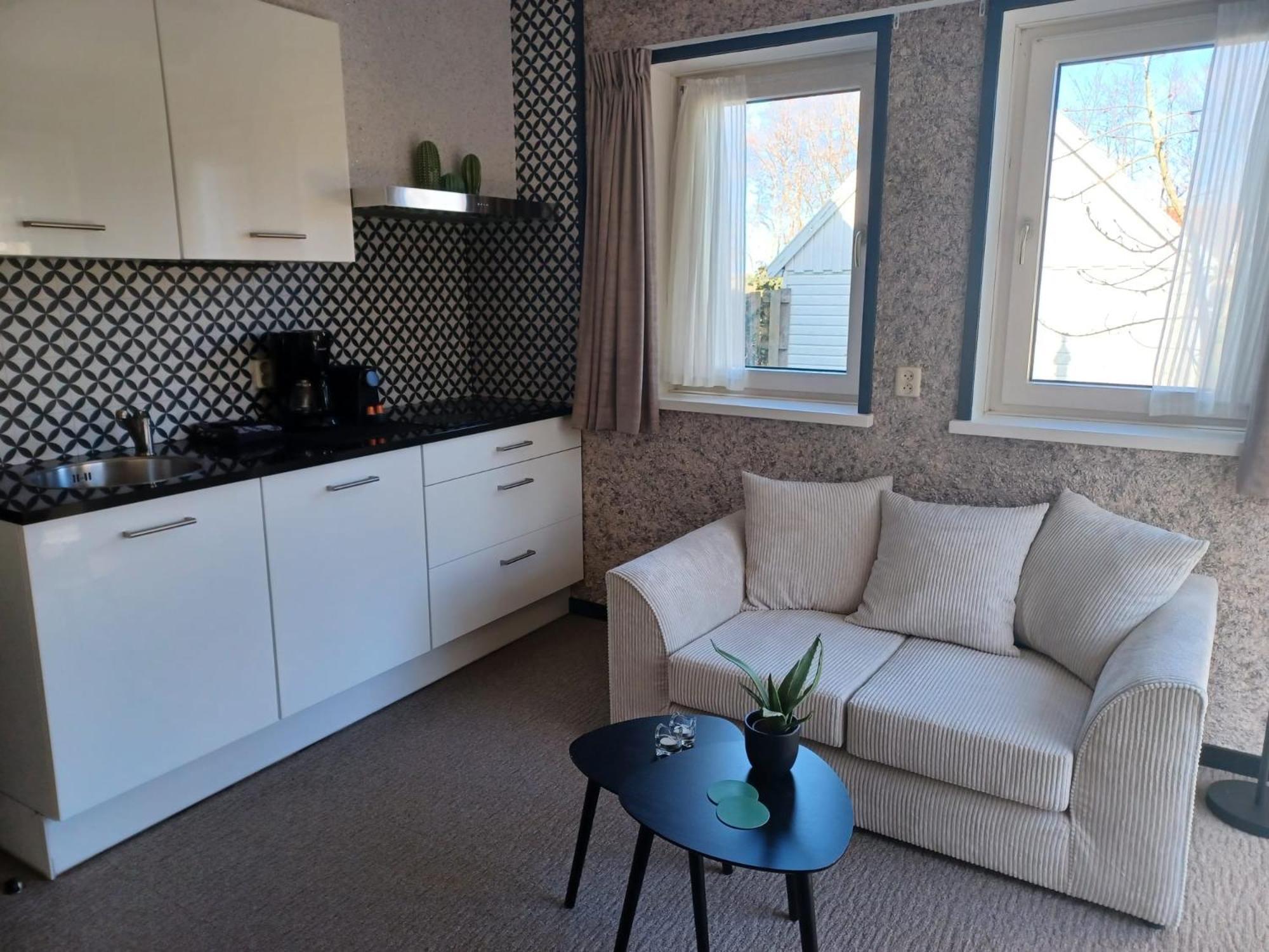 Hotel Dichtbijzee Oosterend  Екстериор снимка