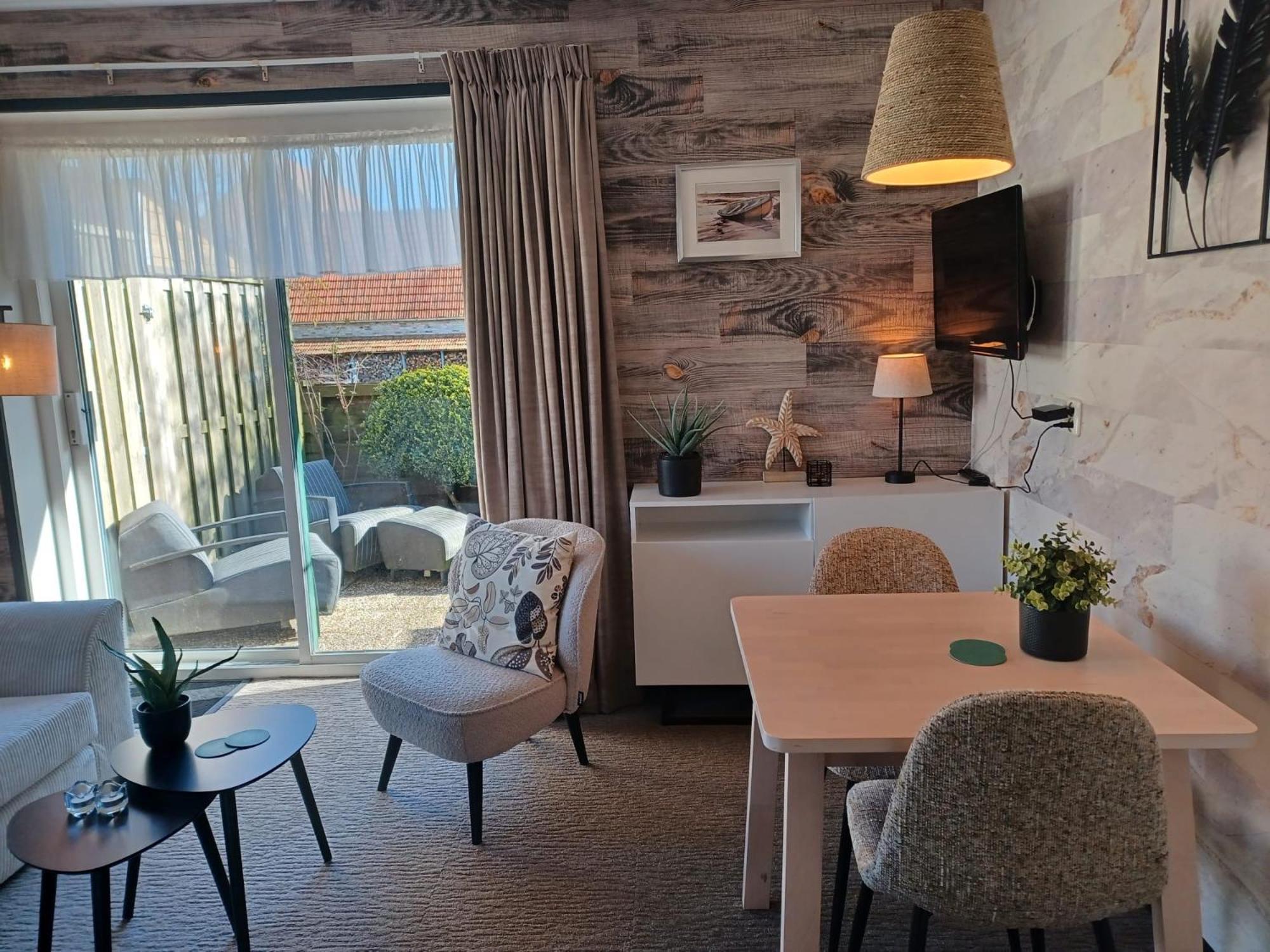 Hotel Dichtbijzee Oosterend  Екстериор снимка