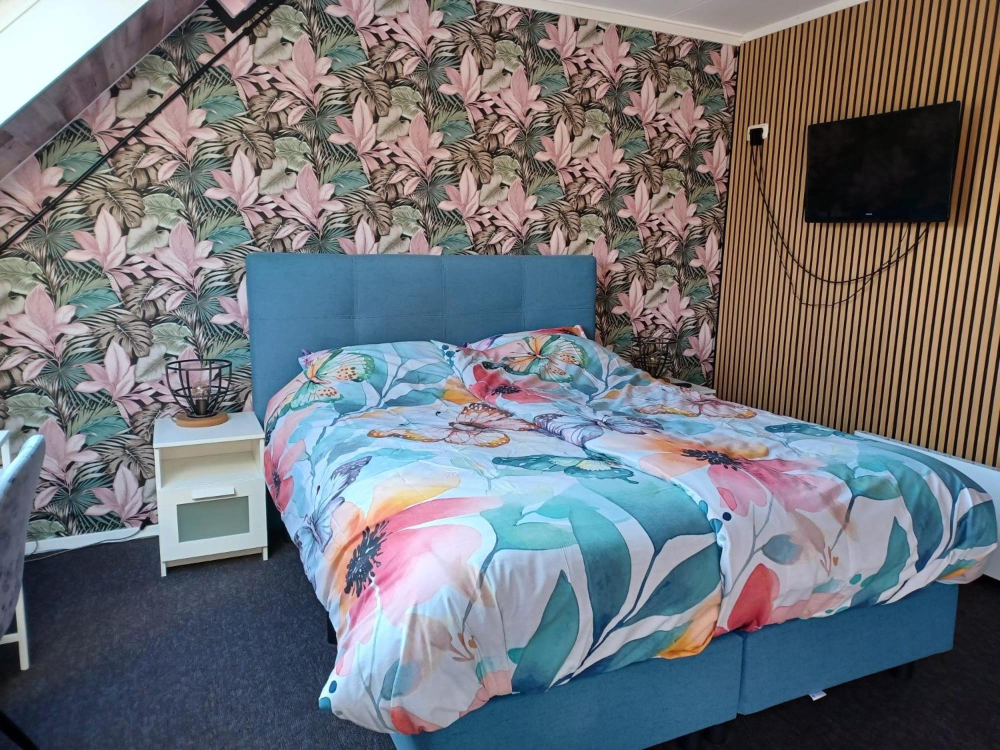 Hotel Dichtbijzee Oosterend  Екстериор снимка